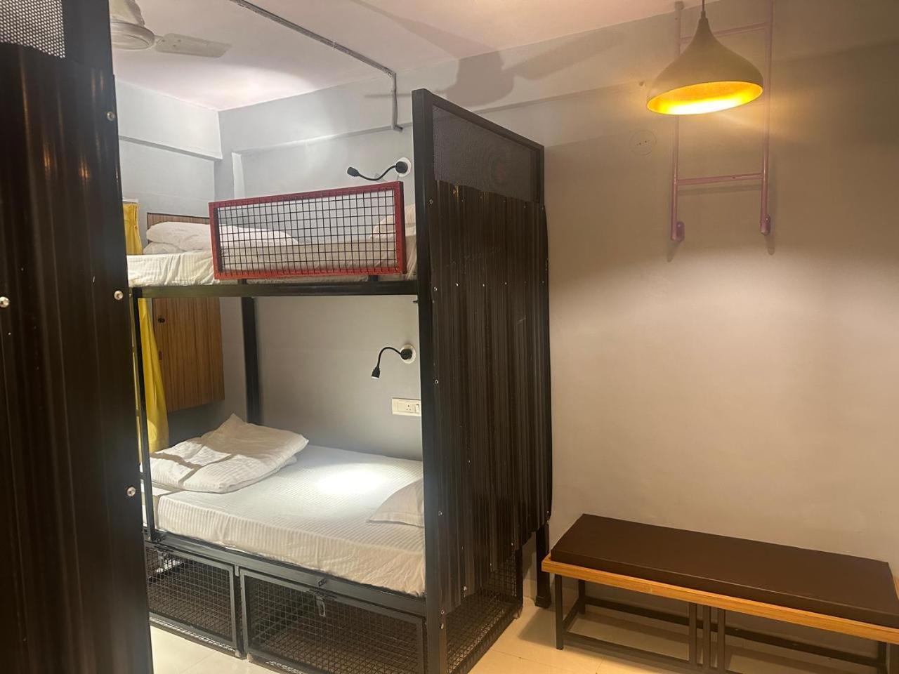Travotale Hostel And Cowork Koregaonpark Pune Exterior foto